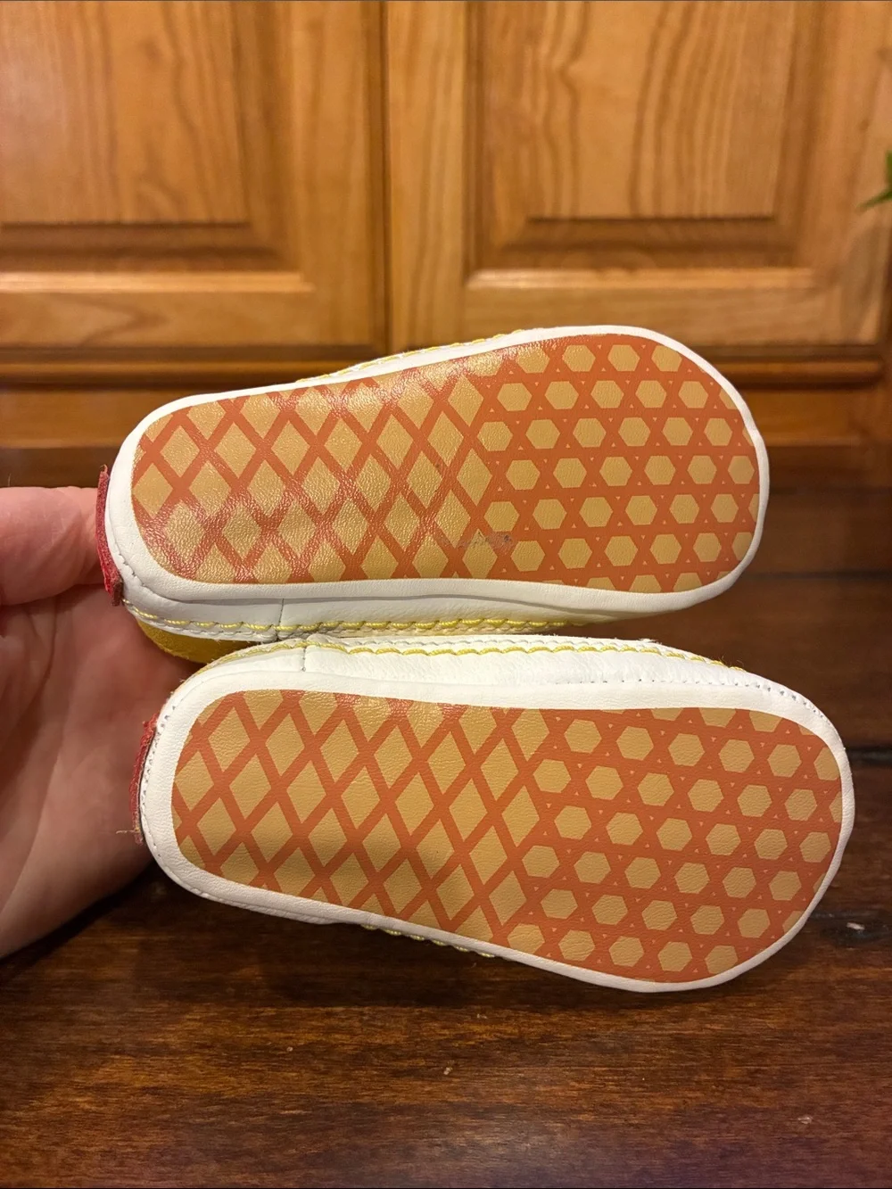 Vans Baby Shoes – Size 3 Slip-On V Crib – Off the Wall Aspen Gold/White (ABBA)